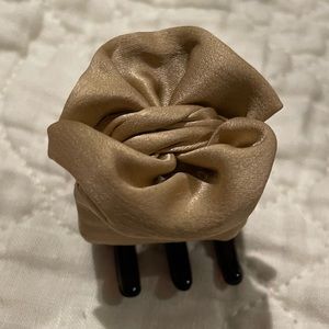 Small Silk Covered Jaw Clip Size 1.5”